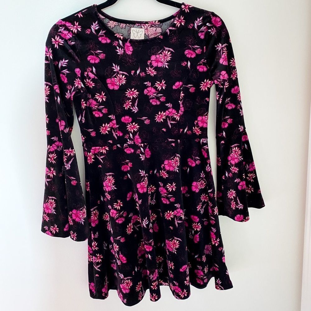 Ella Moss Kids Velvet Dress with Bell Sleeves Pink and Black Kids Size 14